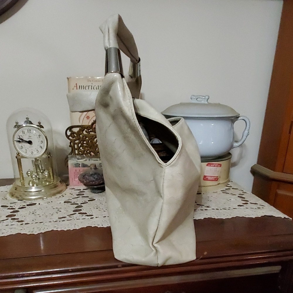 Purse - Picture 4 of 8